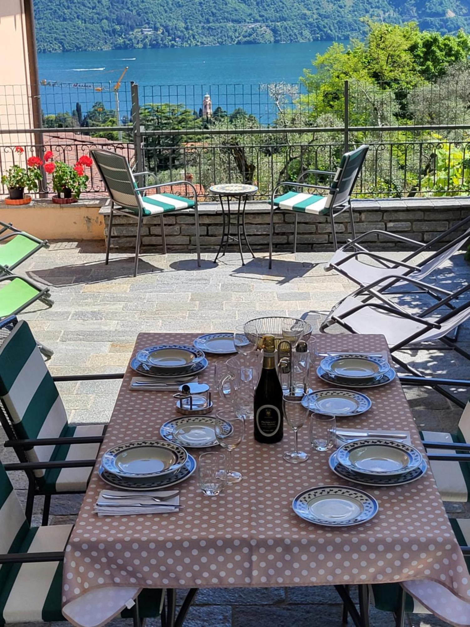 Casa Intignano - Appartamento Con Terrazzo Vista Lago Tremezzo Exteriör bild