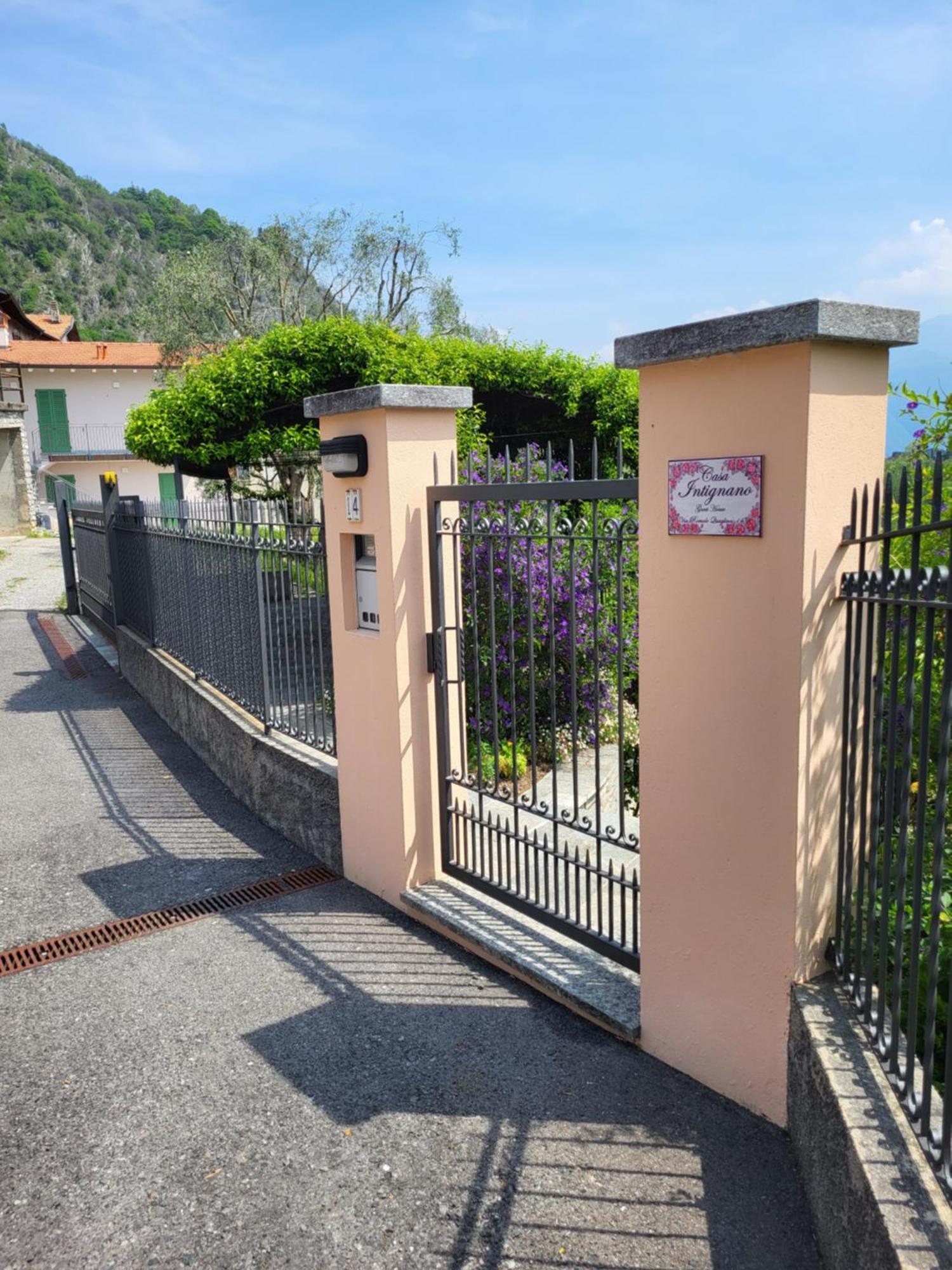 Casa Intignano - Appartamento Con Terrazzo Vista Lago Tremezzo Exteriör bild
